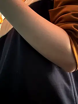 Emily-y online show from December 2025 03:38:02 AM