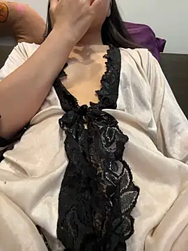 Emily-y online show from October 2025 12:50:01 PM