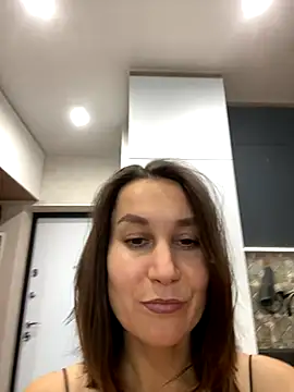 AliceLili online show from October 2025 11:09:01 AM