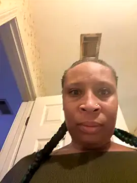 CreammieDelite online show from October 2025 05:17:02 AM