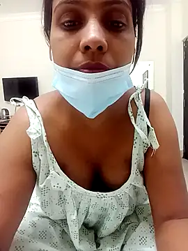 royalgirl321 online show from December 2025 06:48:02 AM