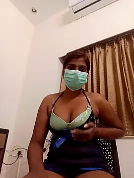 royalgirl321 online show from November 2025 04:55:02 PM