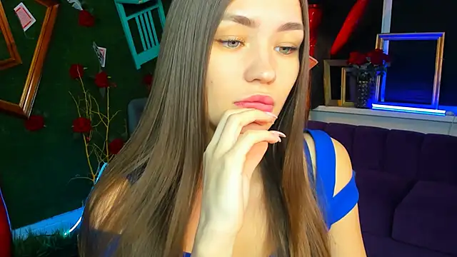 lollyrais online show from November 2025 01:55:02 PM