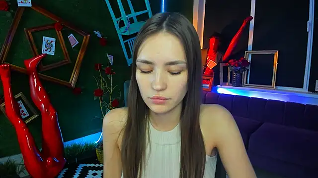 lollyrais online show from November 2025 02:21:02 PM