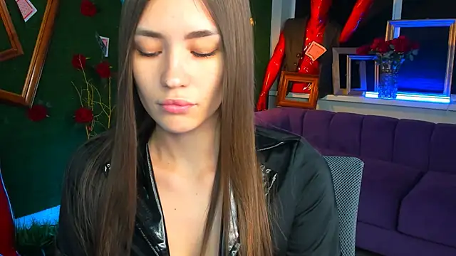 lollyrais online show from November 2025 01:44:01 PM