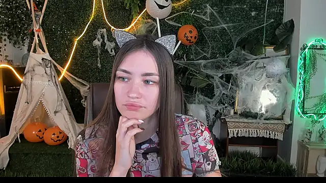 lollyrais online show from October 2025 01:09:01 PM