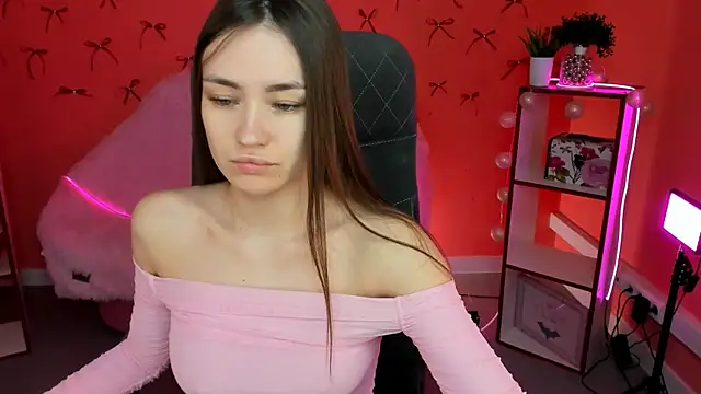 lollyrais online show from April 2026 05:27:02 PM