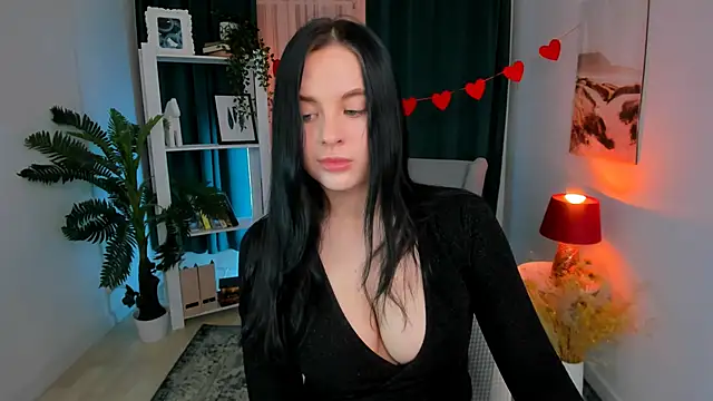 Snapshot of AriaThorn chatting on February 2026 02:14:02 PM AriaThorn online show from February 2026 02:14:02 PM