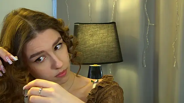 AliceAtkins online show from March 2026 06:33:01 AM