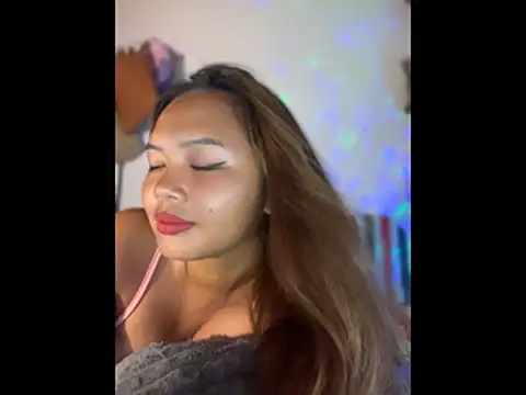 chicc alexa online show from April 2026 03:33:01 AM