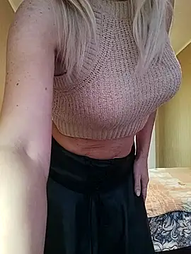 SelinaLovqx online show from December 2025 09:10:01 AM