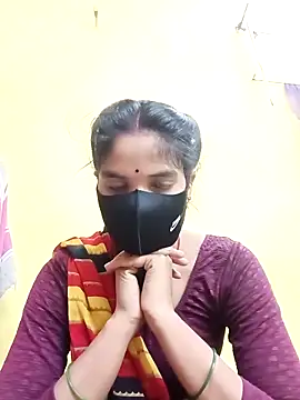 Snapshot of Shreya-750 chatting on November 2025 10:13:02 PM Shreya-750 online show from November 2025 10:13:02 PM