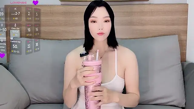 upoo7lt online show from November 2025 02:44:02 AM