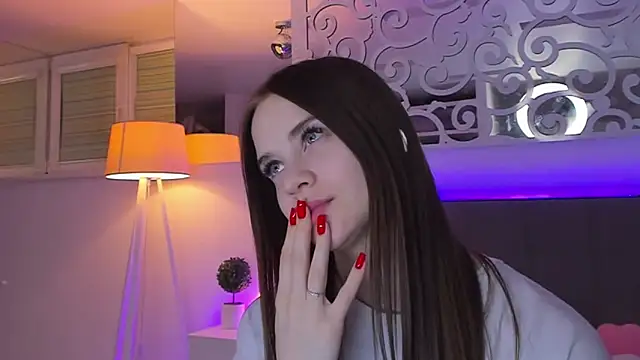 LuisaClover online show from March 2026 01:44:01 AM