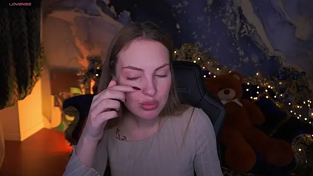 AleksaaJoy online show from January 2026 01:38:01 PM