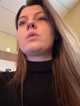 Snapshot of DollyRoma chatting on October 2025 12:48:01 PM DollyRoma online show from October 2025 12:48:01 PM