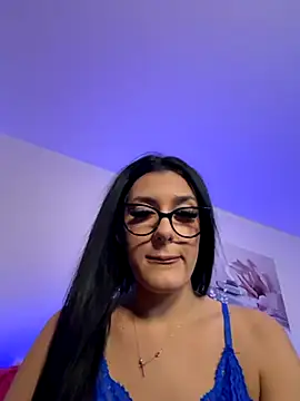 claraseloura online show from November 2025 05:47:01 PM