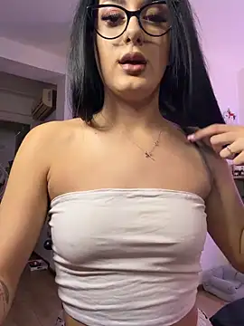 claraseloura online show from December 2025 07:20:01 PM