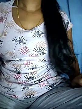 Ezabelljohn online show from May 2026 05:43:01 PM
