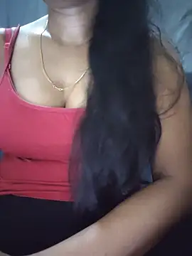 Ezabelljohn online show from June 2026 06:03:02 AM