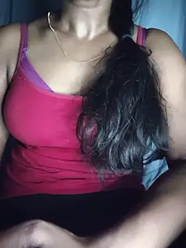 Ezabelljohn online show from May 2026 05:44:02 PM