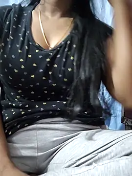 Snapshot of Ezabelljohn chatting on April 2026 08:54:01 AM Ezabelljohn online show from April 2026 08:54:01 AM