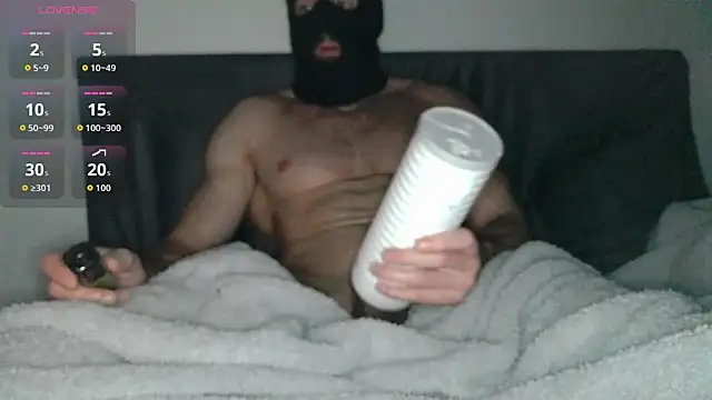 Masked Bull38 Uk online show from December 2025 01:28:02 AM