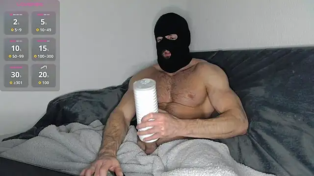 Masked Bull38 Uk online show from December 2025 09:41:01 PM