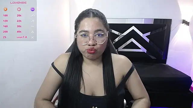 Snapshot of MelissaHex chatting on October 2025 01:10:02 PM MelissaHex online show from October 2025 01:10:02 PM