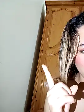 indilasixeey online show from December 2025 09:37:02 PM