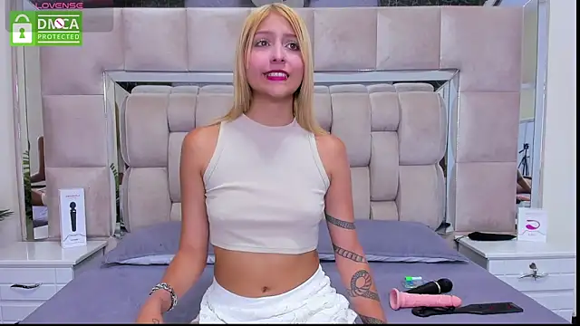 Snapshot of daniiela_beteche777 chatting on November 2025 12:31:01 PM daniiela beteche777 online show from November 2025 12:31:01 PM