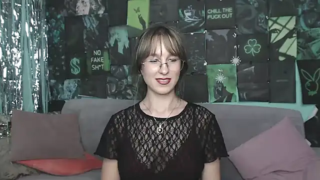 AlishaKellyi online show from November 2025 05:47:01 PM