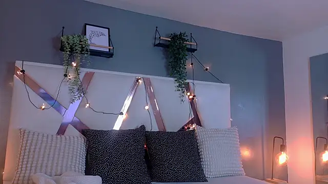 SeleneGibson   online show from February 2026 07:35:01 PM