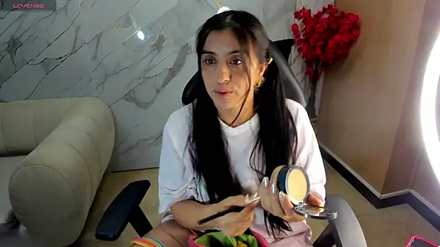 andrea tasty tf online show from December 2025 12:54:01 PM