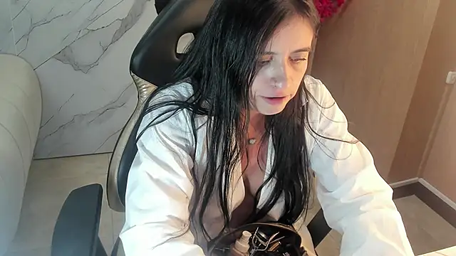 andrea tasty tf online show from November 2025 12:52:02 PM