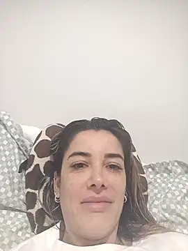 DESIRIE0609 online show from October 2025 12:42:01 AM