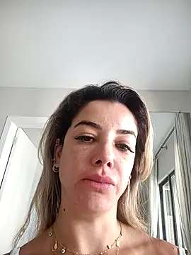 DESIRIE0609 online show from December 2025 04:35:02 PM