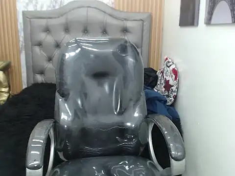 Snapshot of paul_ponce chatting on November 2025 12:31:02 PM paul ponce online show from November 2025 12:31:02 PM