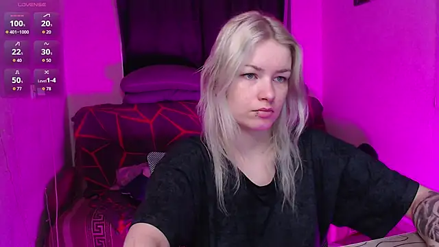 Snapshot of CherryNight6 chatting on June 2026 09:10:02 PM CherryNight6 online show from June 2026 09:10:02 PM