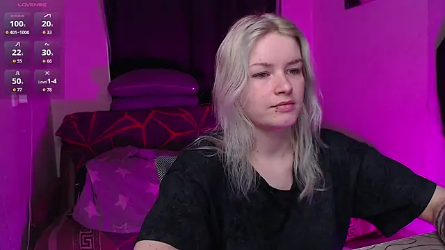 Snapshot of CherryNight6 chatting on June 2026 09:09:02 PM CherryNight6 online show from June 2026 09:09:02 PM