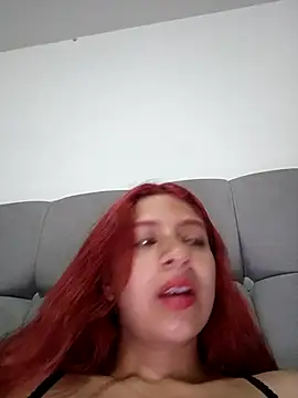 Snapshot of Lunatemptress4 chatting on December 2025 10:54:02 AM Lunatemptress4 online show from December 2025 10:54:02 AM