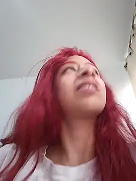 Snapshot of Lunatemptress4 chatting on December 2025 12:04:02 PM Lunatemptress4 online show from December 2025 12:04:02 PM