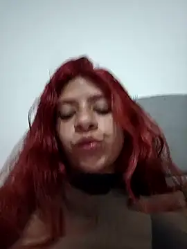 Snapshot of Lunatemptress4 chatting on December 2025 01:12:01 AM Lunatemptress4 online show from December 2025 01:12:01 AM