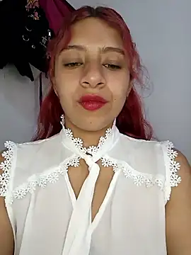 Snapshot of Lunatemptress4 chatting on January 2026 12:55:02 PM Lunatemptress4 online show from January 2026 12:55:02 PM