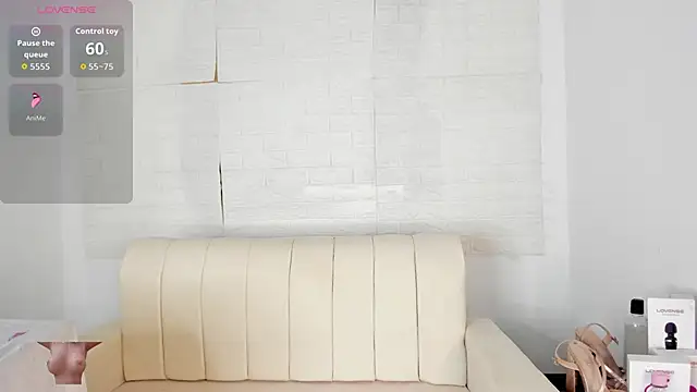 Katie perry18 online show from November 2025 07:25:01 PM