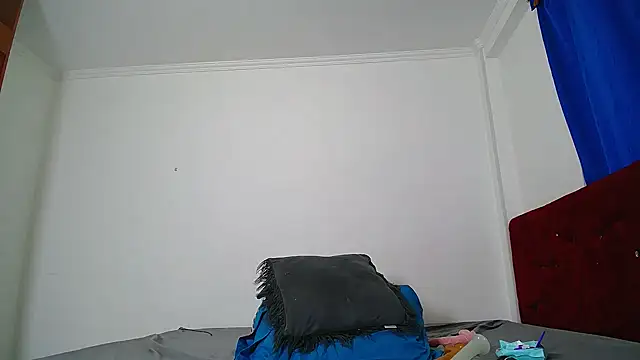 Gigi Scott  online show from February 2026 11:26:01 PM