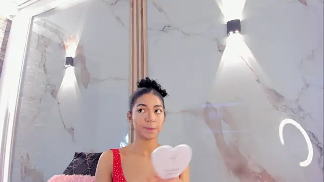 Victoria Dubois  online show from November 2025 12:09:02 PM