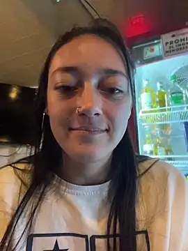 Lia  white online show from November 2025 03:43:01 AM