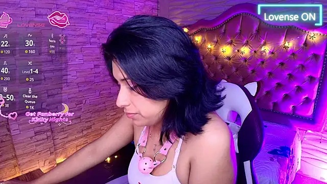 Roxanne Han online show from November 2025 11:54:01 AM