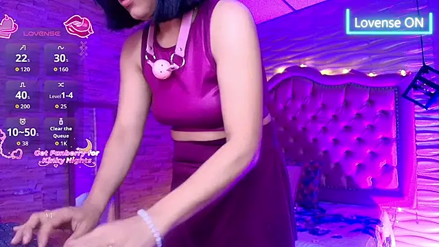 Roxanne Han online show from November 2025 11:53:01 AM